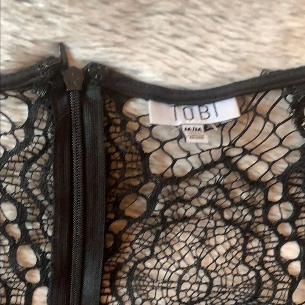 Lace Ropmer - Picture 5 of 5